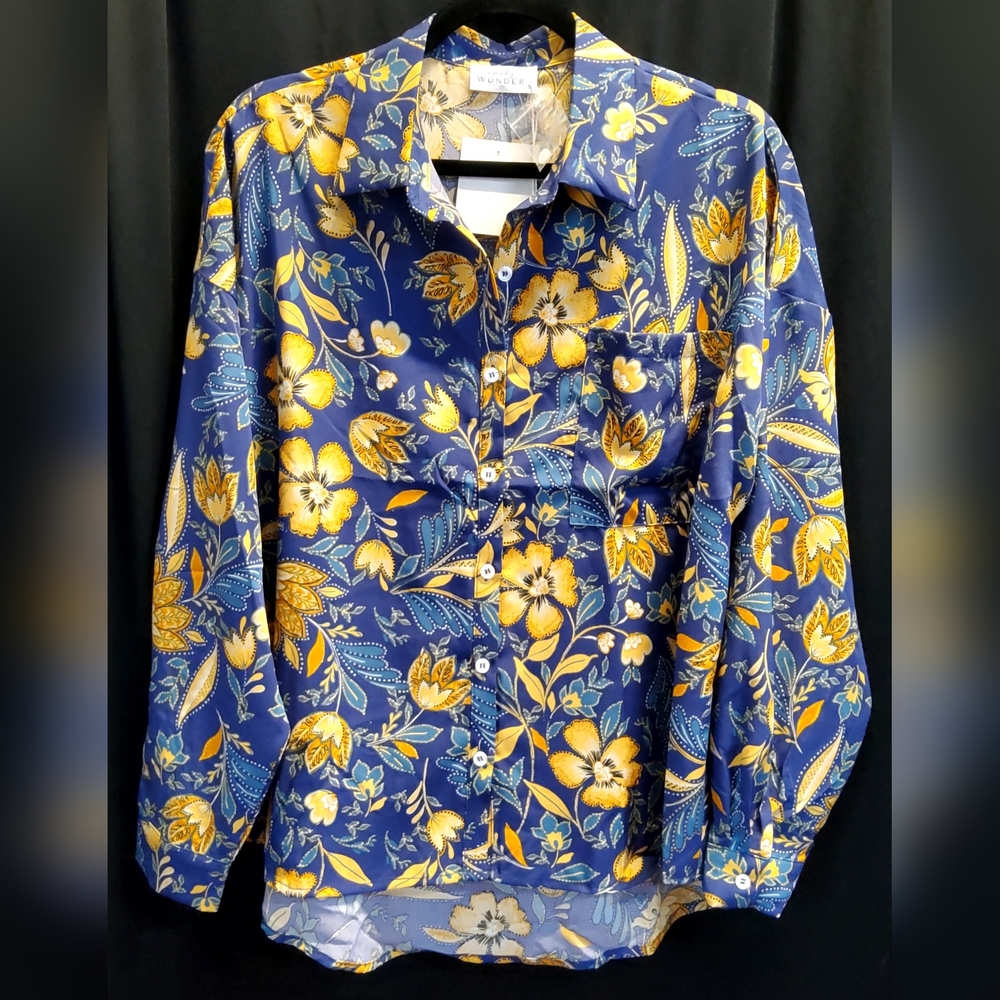 Emily Wonder - lightweight blue and gold floral L/S button down collared ladies
